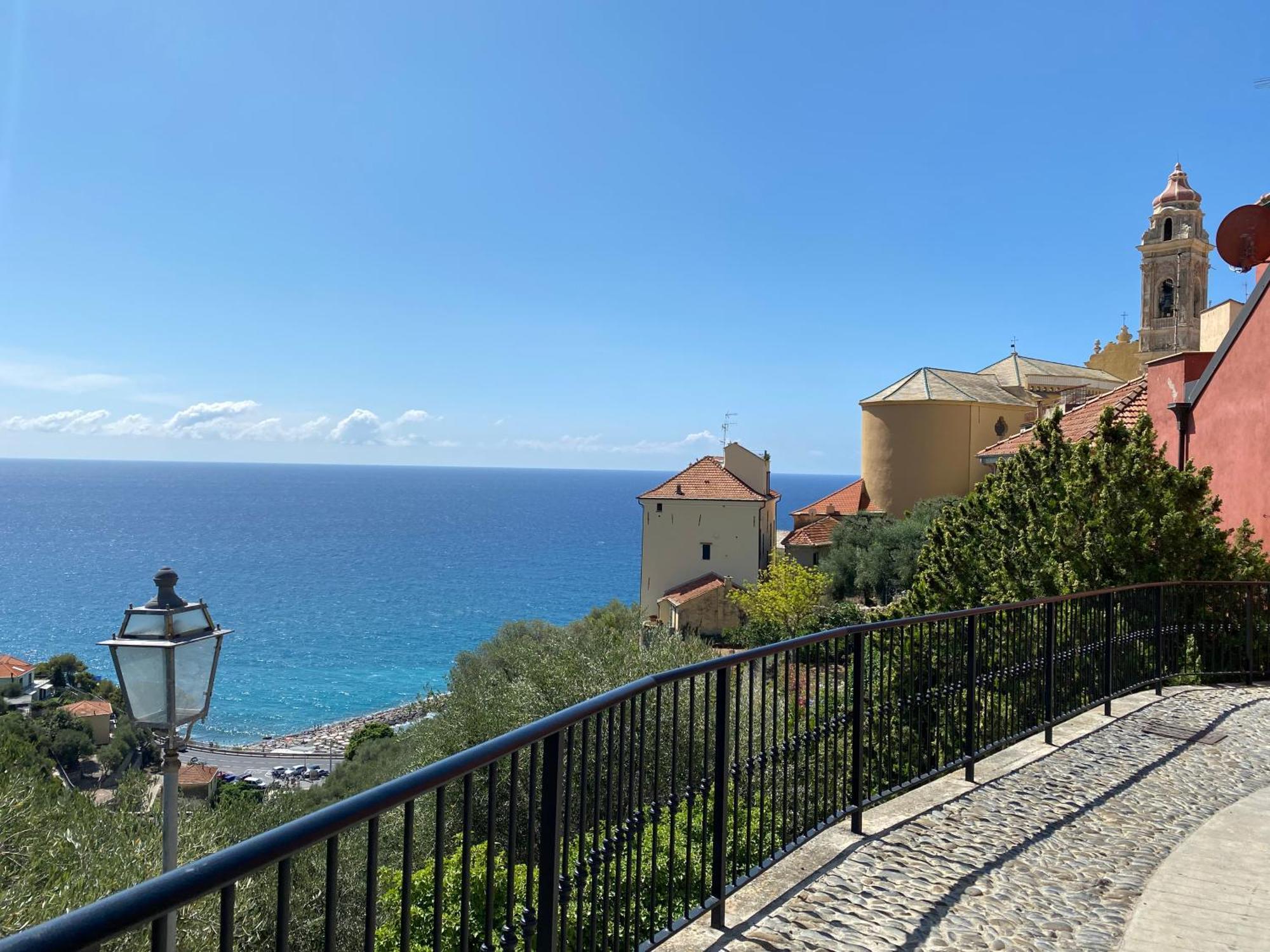 La Finestra Sul Borgo Bed & Breakfast Cervo Eksteriør bilde