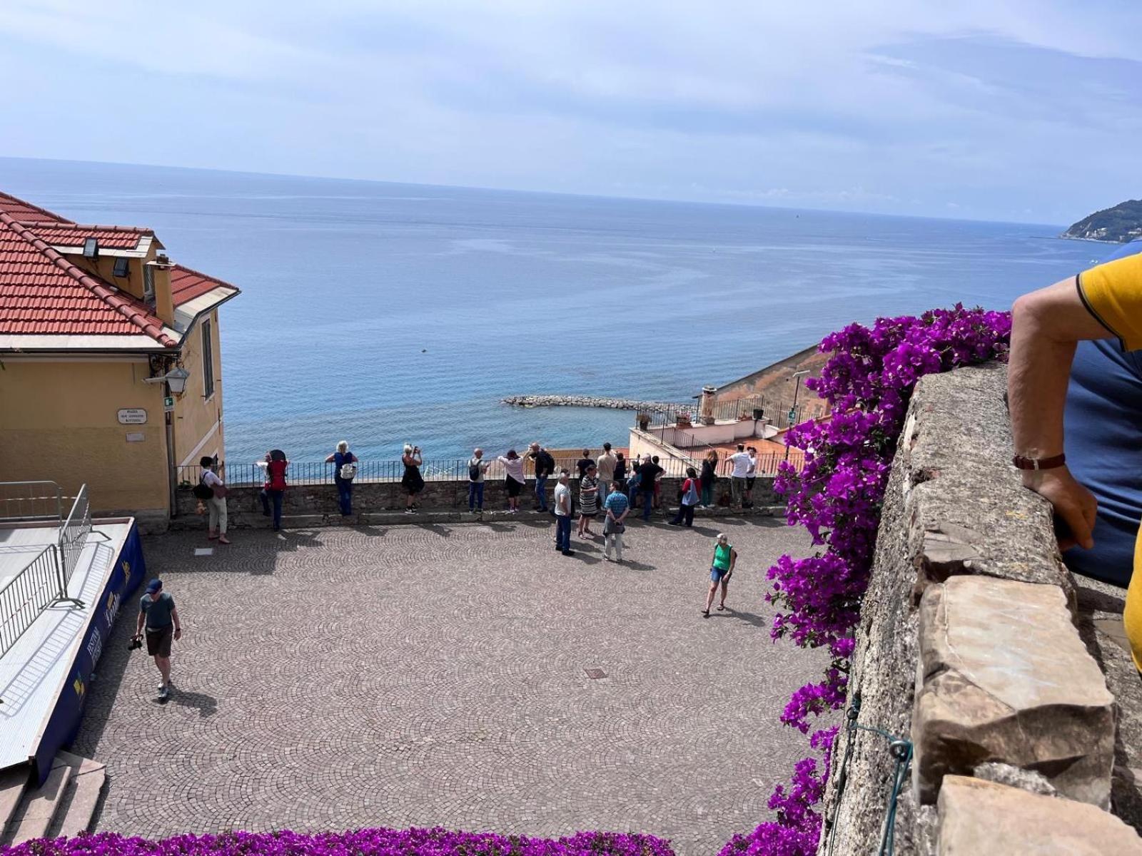 La Finestra Sul Borgo Bed & Breakfast Cervo Eksteriør bilde