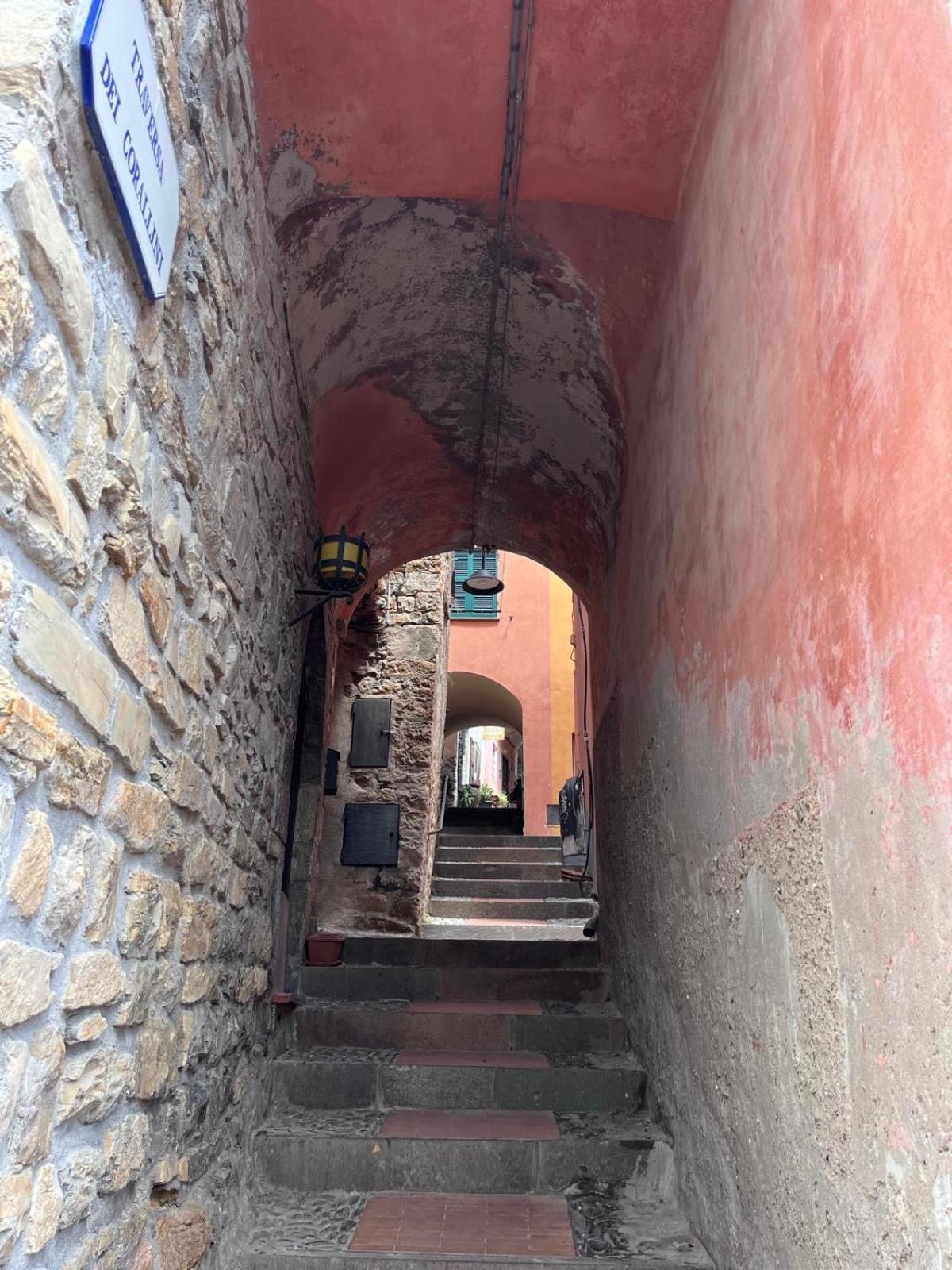 La Finestra Sul Borgo Bed & Breakfast Cervo Eksteriør bilde