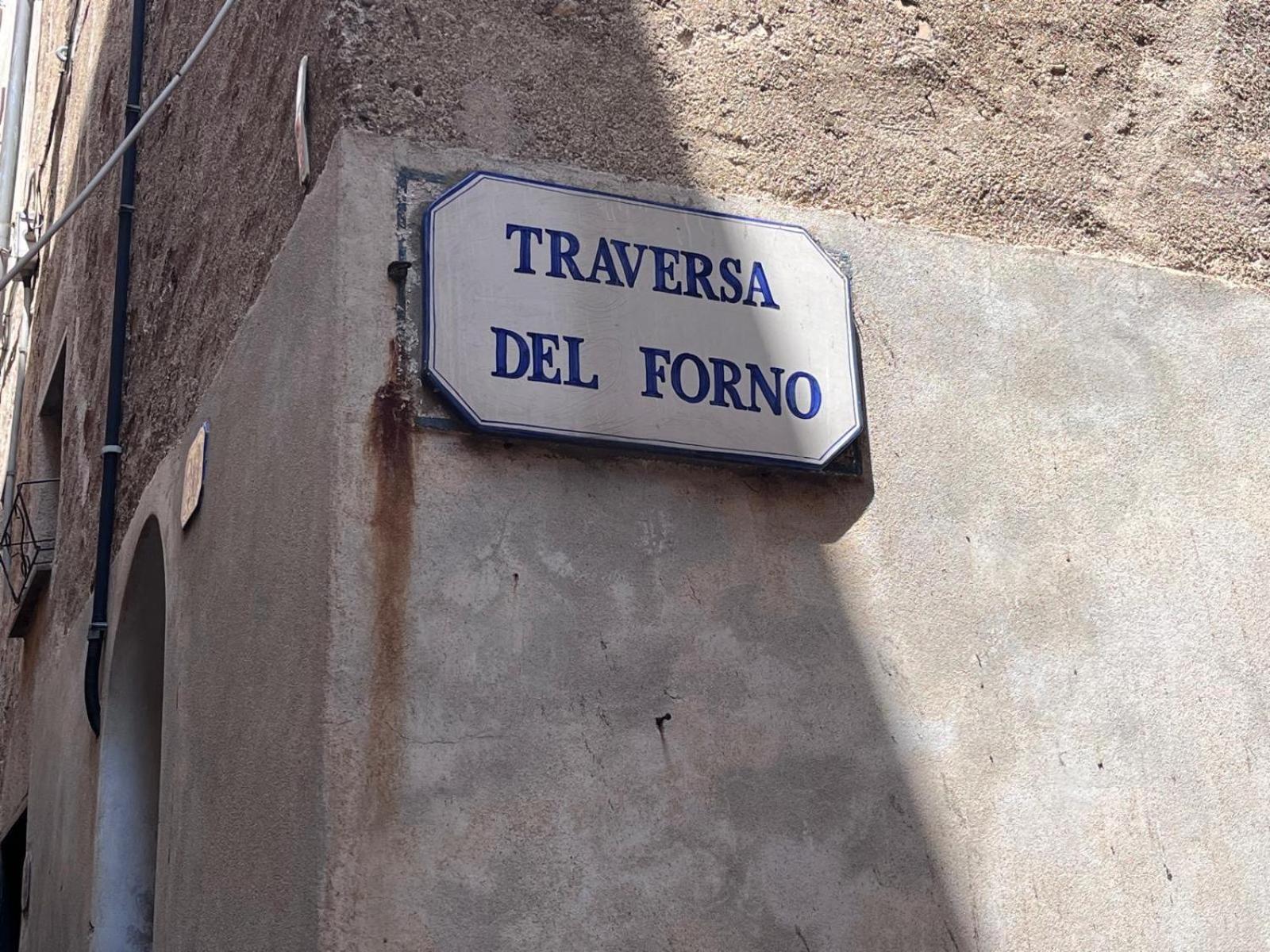 La Finestra Sul Borgo Bed & Breakfast Cervo Eksteriør bilde