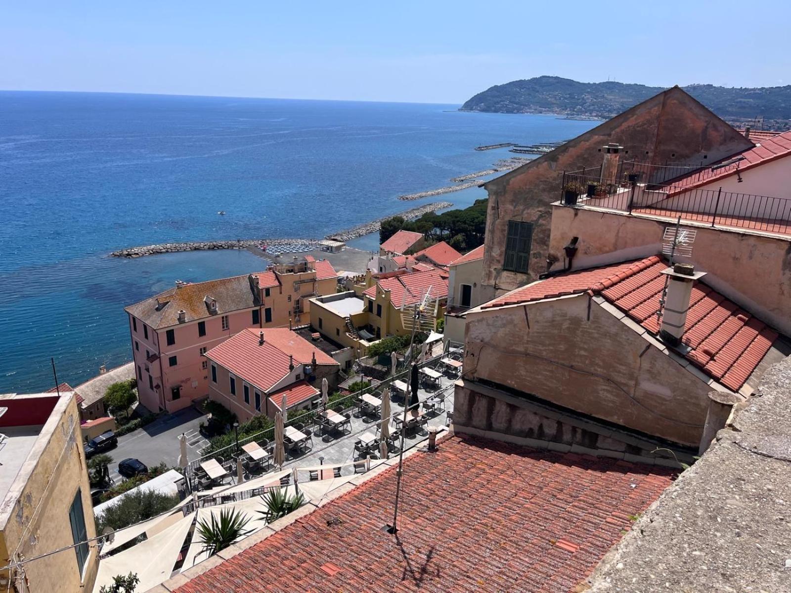 La Finestra Sul Borgo Bed & Breakfast Cervo Eksteriør bilde